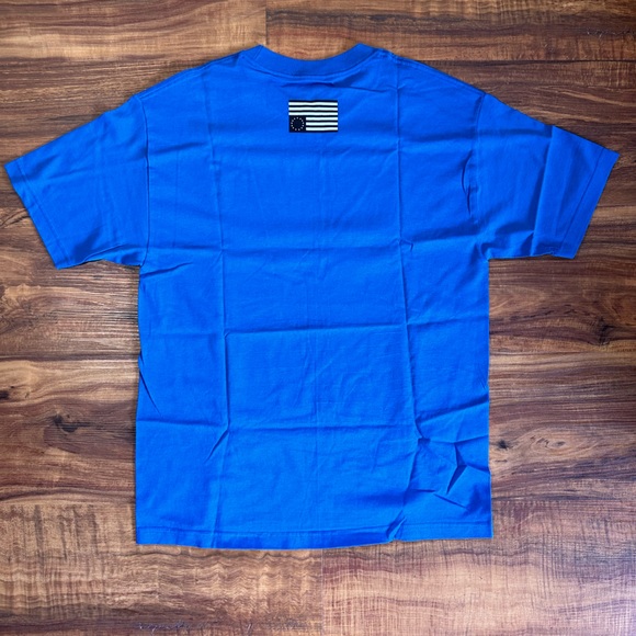 Black Scale Large New Blue Tee - Picture 4 of 4